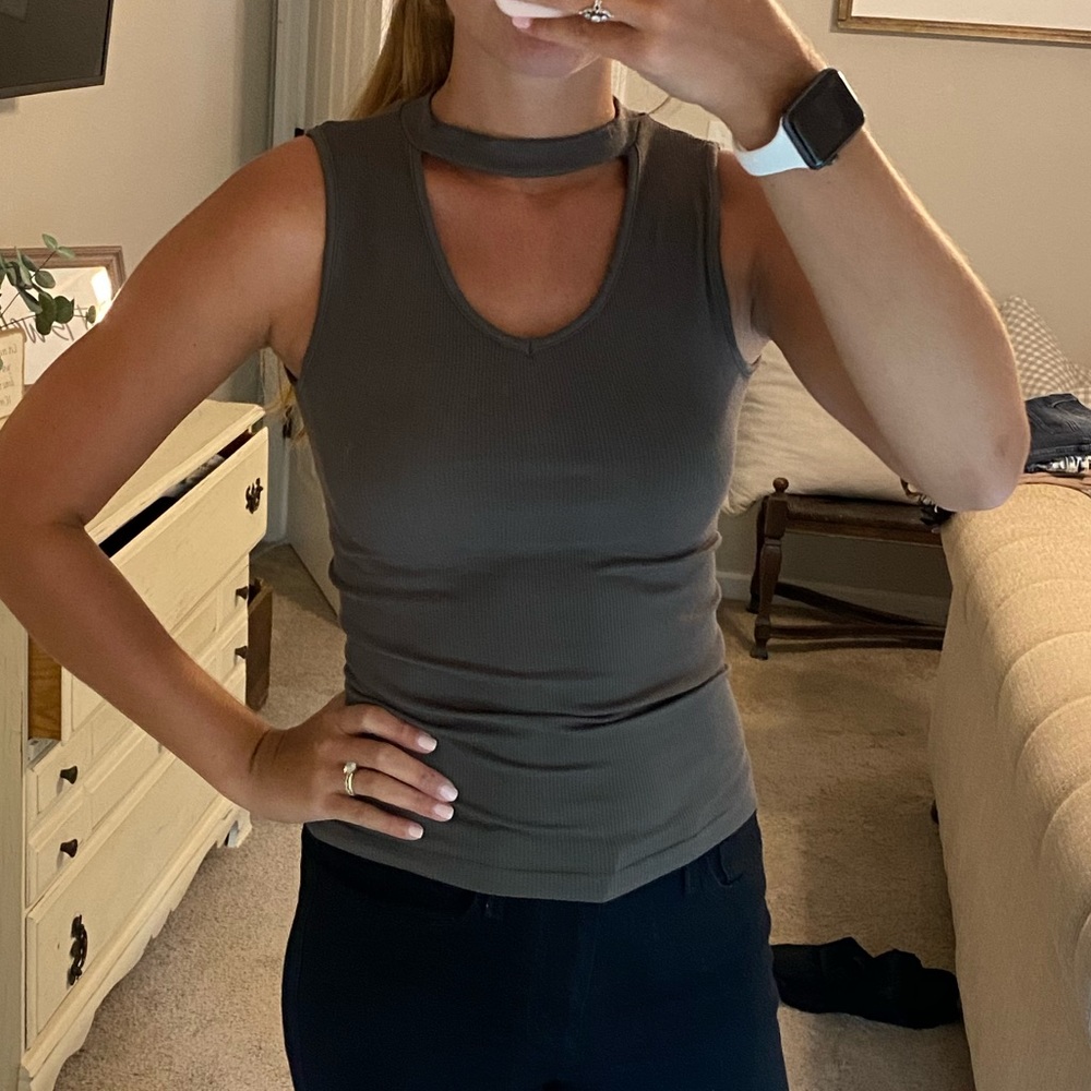 Army green tank